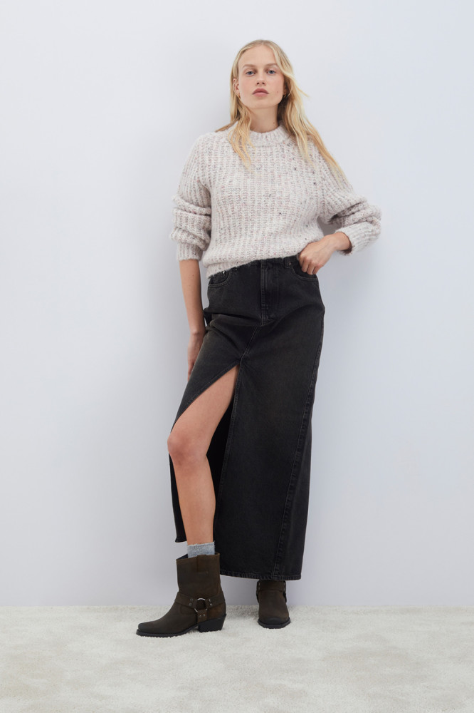 JINNY SKIRT IN BLACK DENIM