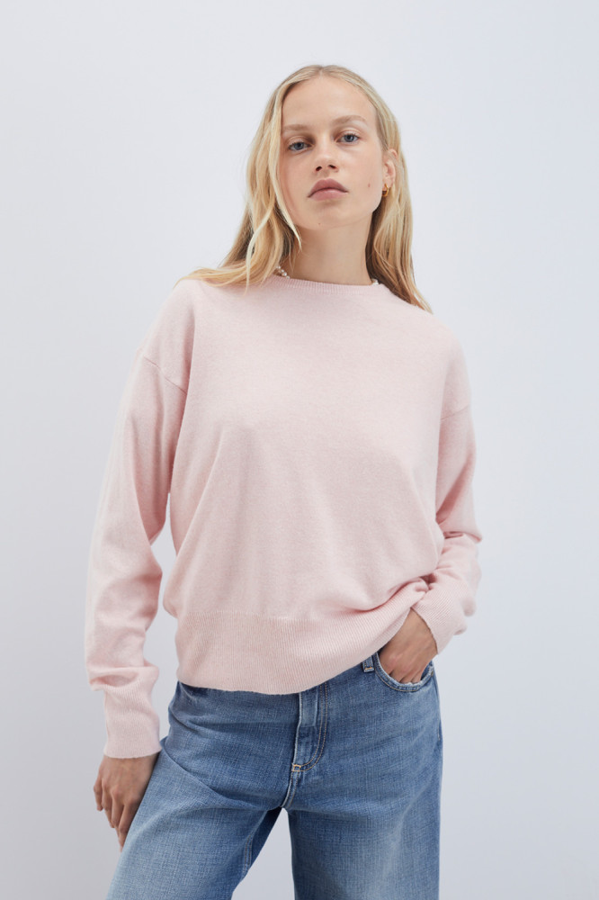 CREW NECK SWEATER IN WOOL AND CASHMERE