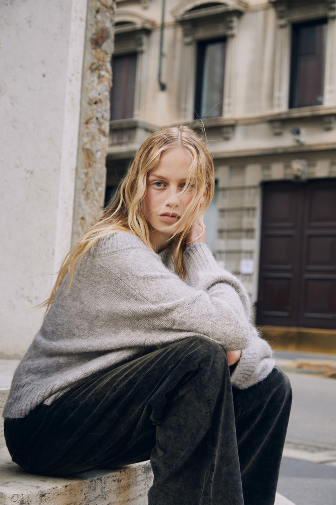 V-NECK SWEATER IN MOHAIR