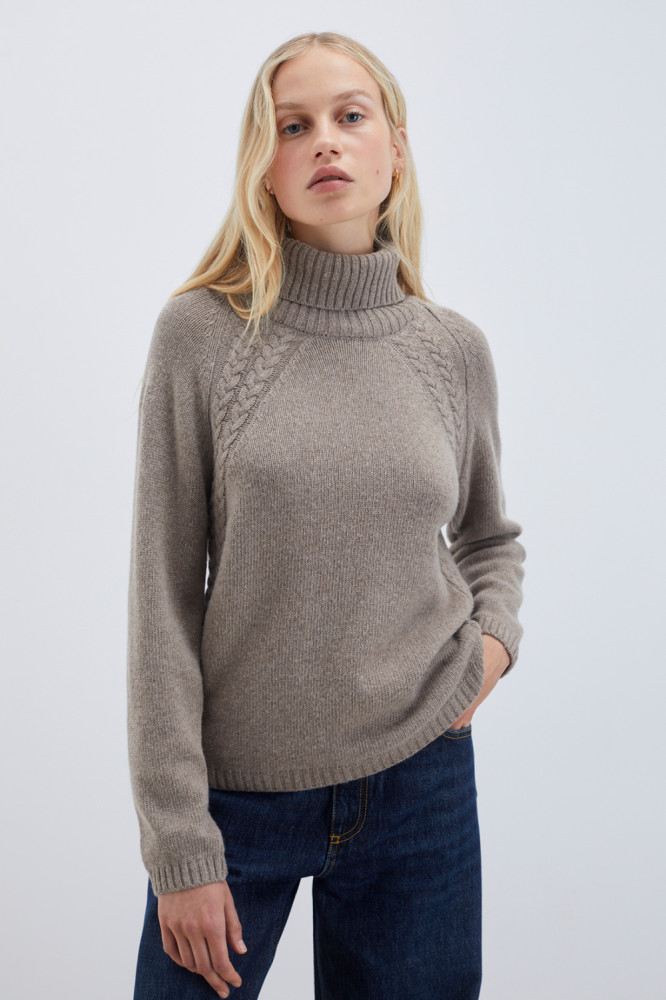 TURTLE NECK SWEATER IN WOOL AND CASHMERE