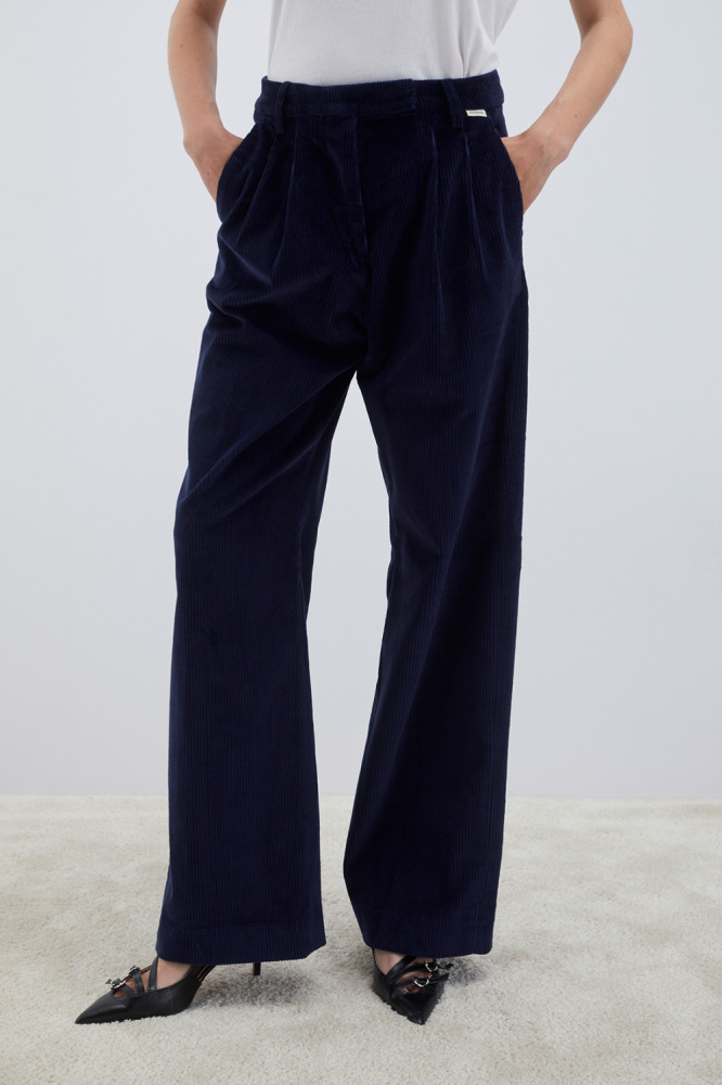 DAD PANTS IN VELVET